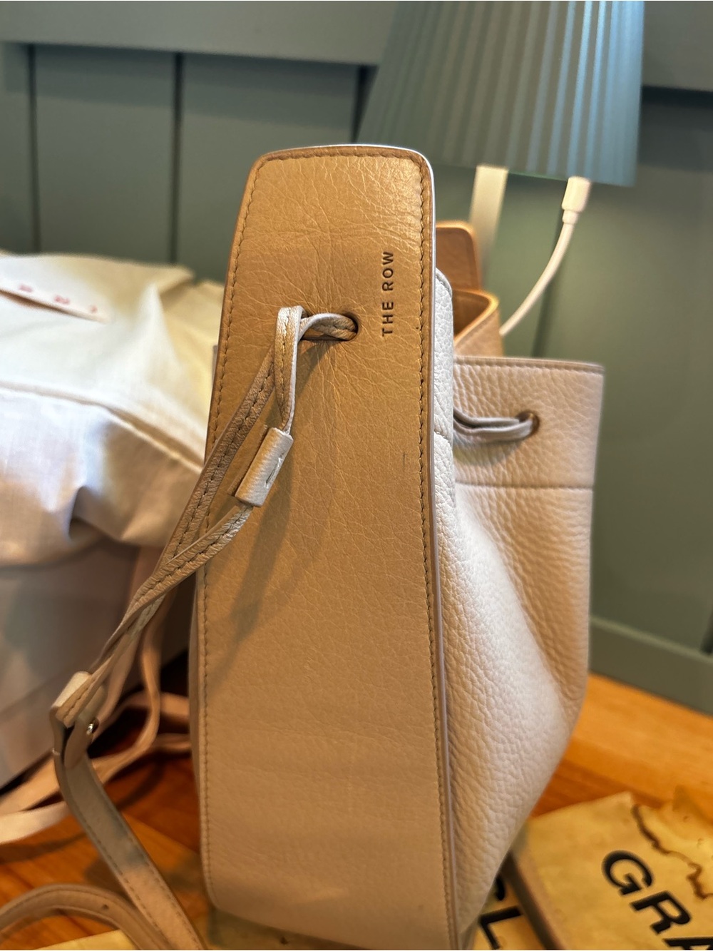 The Row Pebbled Leather Drawstring Bucket Bag Taupe Greige Crossbody VGUC - Picture 4 of 14